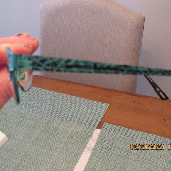 Stylish Metal Frame Glasses – Teal and Black - Picture 3 of 4